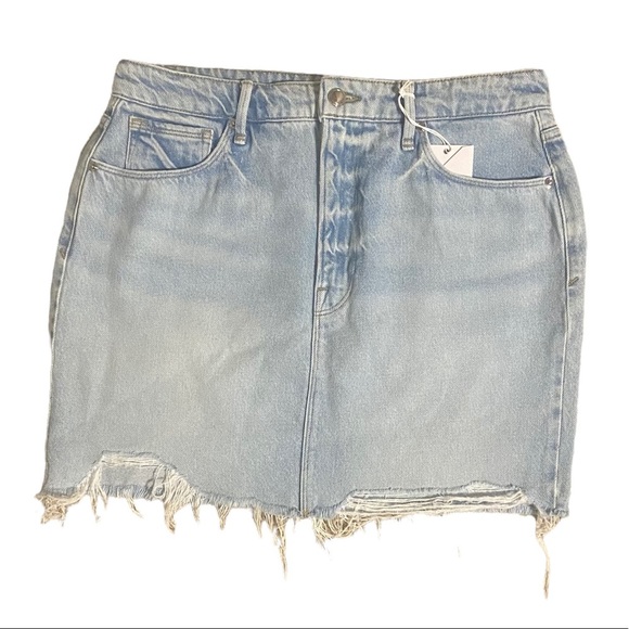 Good American Frayed Hem Denim Miniskirt NWT - Picture 4 of 7